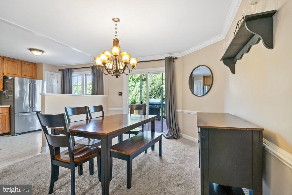 5220 BAMBURG COURT