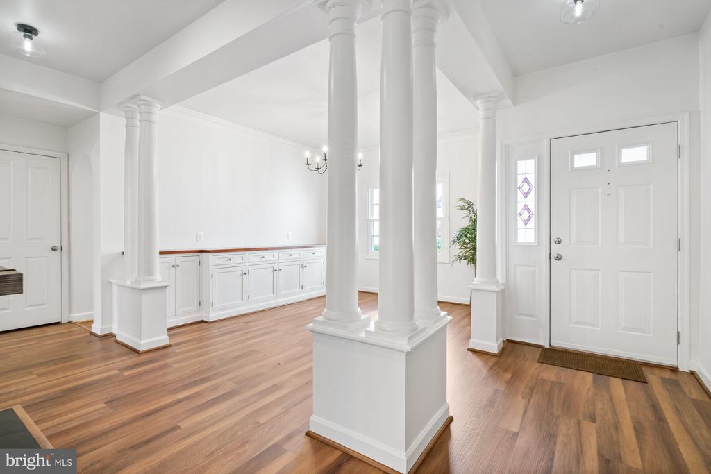2484 BEAR DEN ROAD