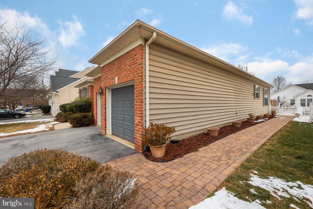 105 BIERSTADT COURT