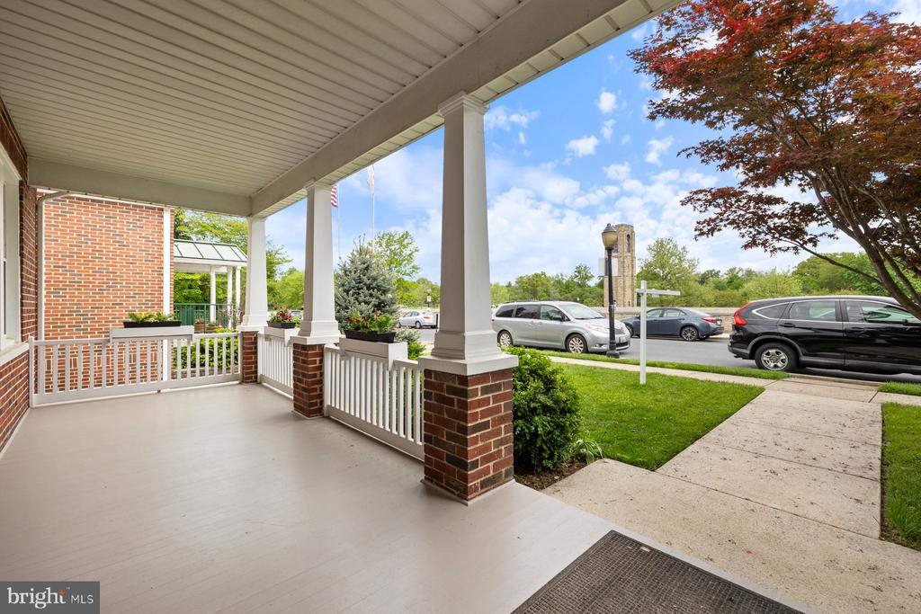 214 CARROLL PARKWAY