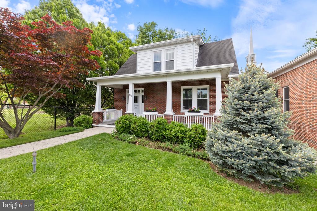 214 CARROLL PARKWAY