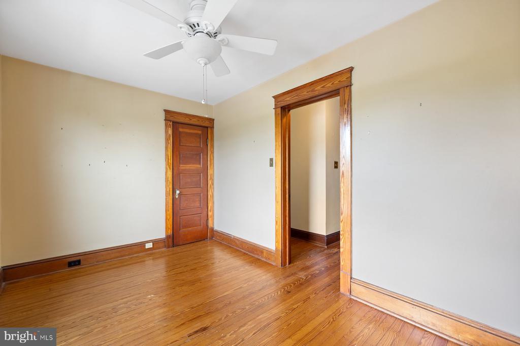 214 CARROLL PARKWAY