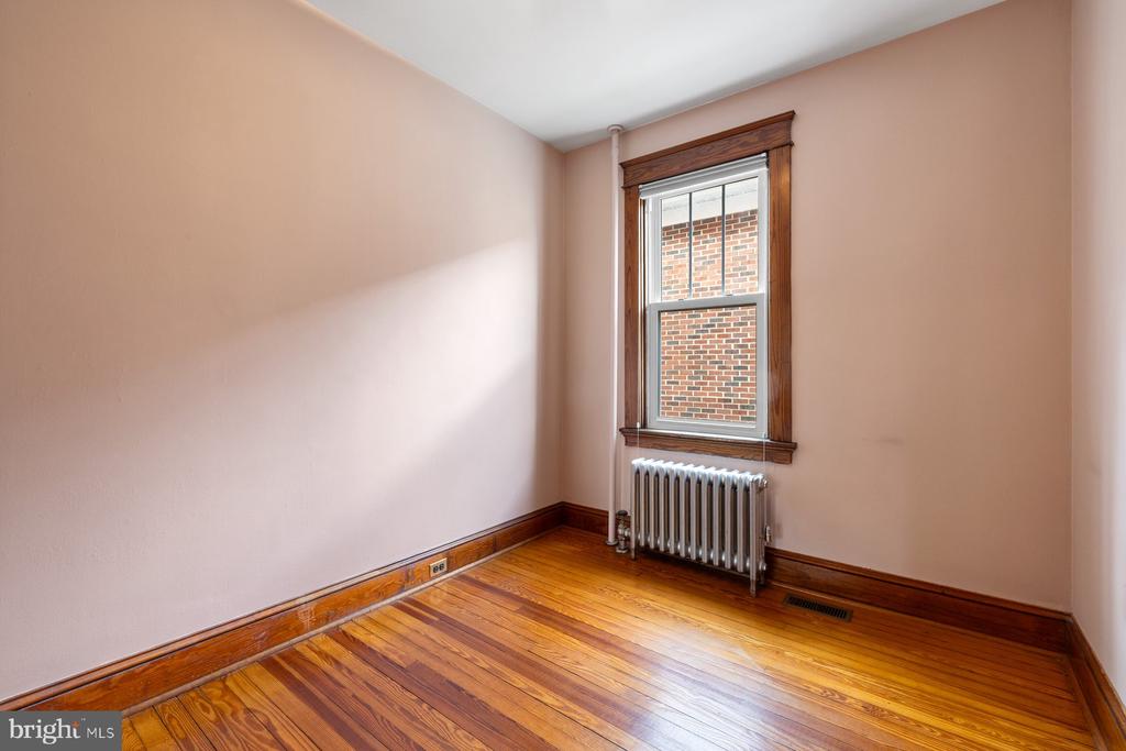 214 CARROLL PARKWAY