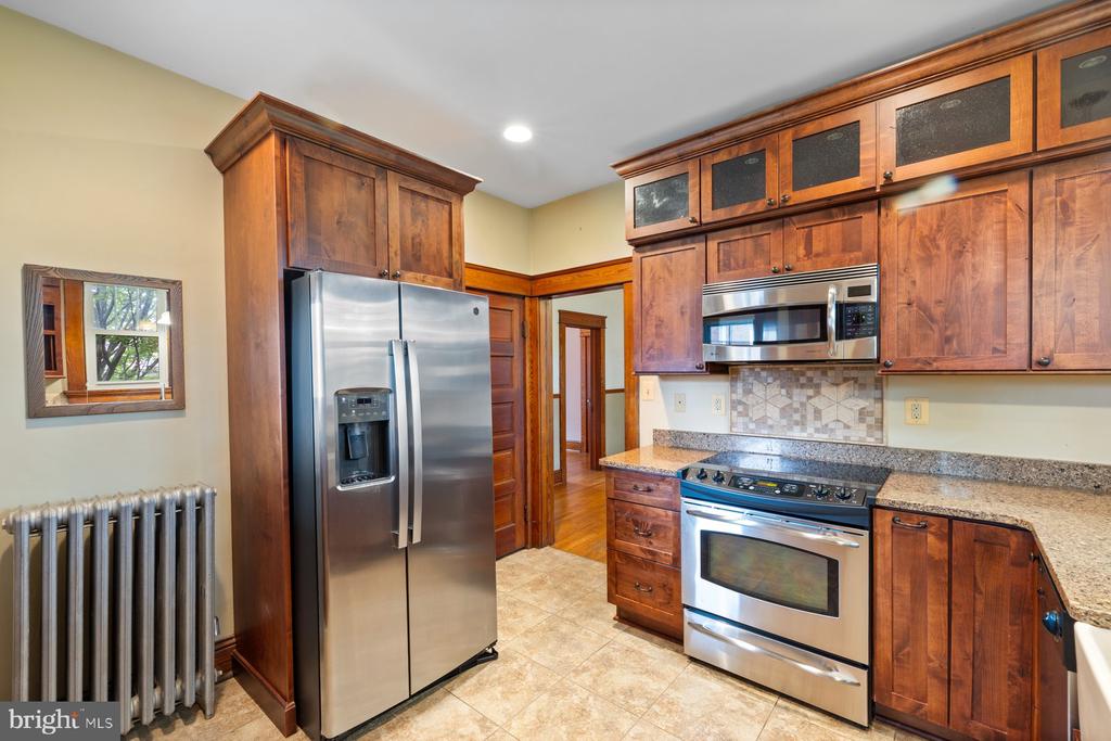 214 CARROLL PARKWAY