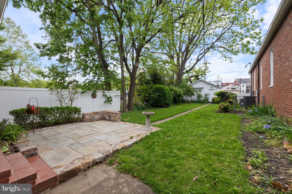 214 CARROLL PARKWAY