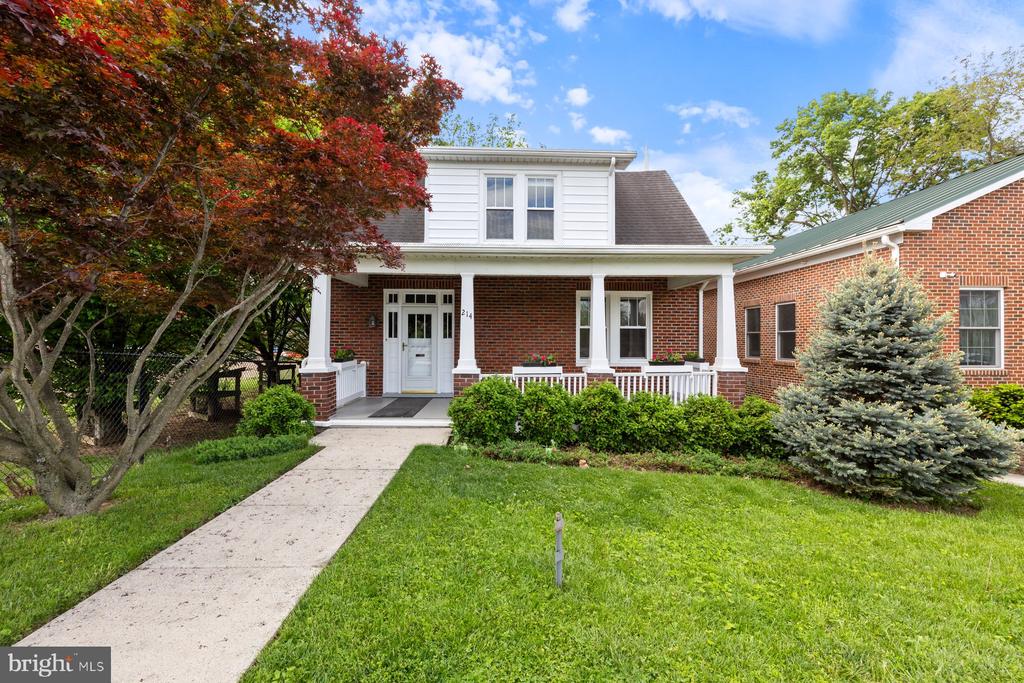 214 CARROLL PARKWAY