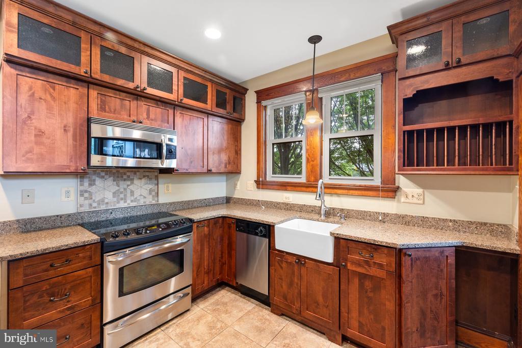 214 CARROLL PARKWAY