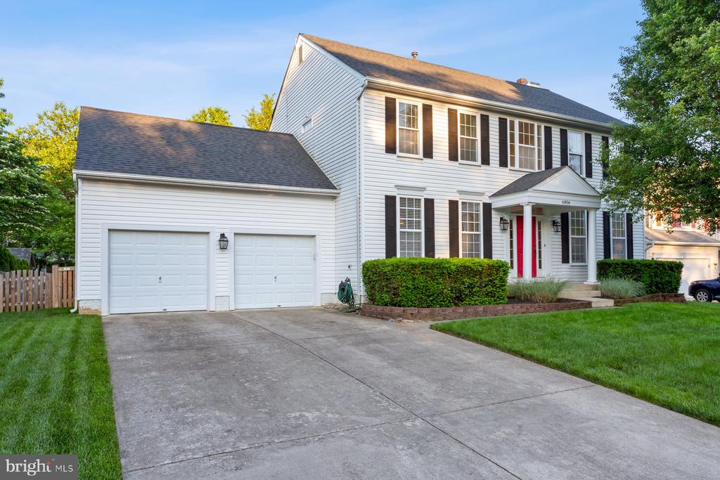 6806 HALLARD COURT