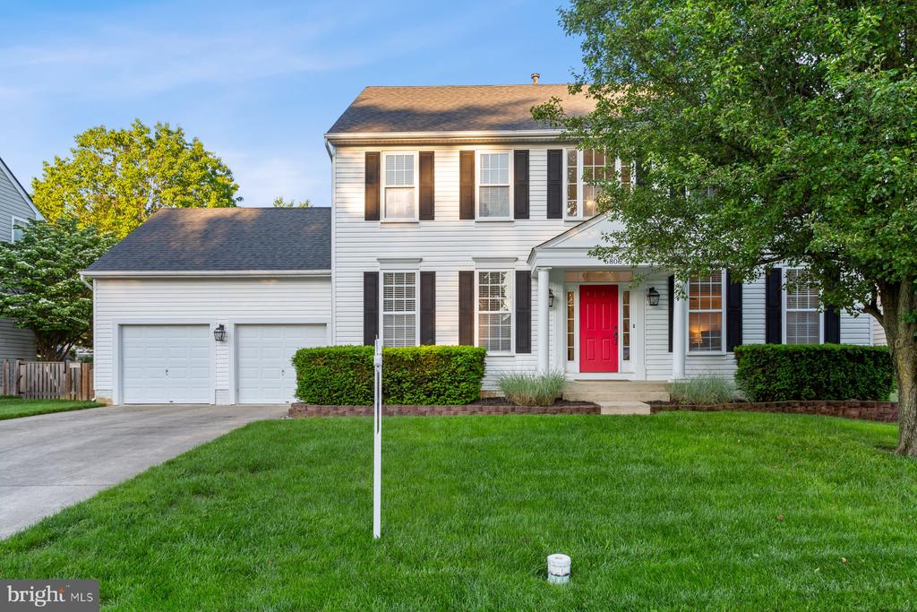 6806 HALLARD COURT