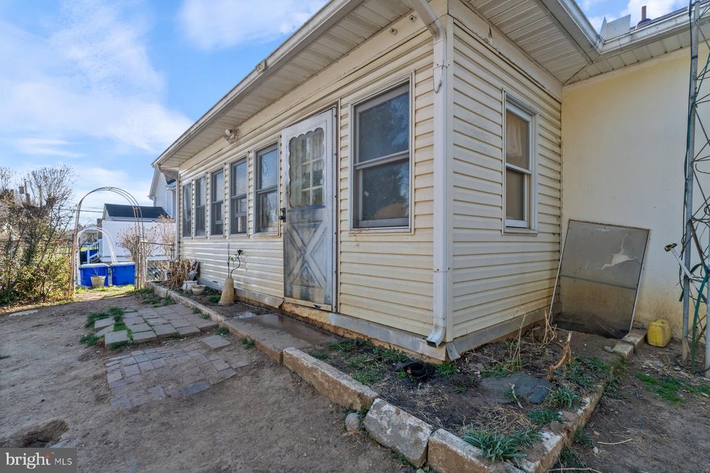 104 S 2ND STREET