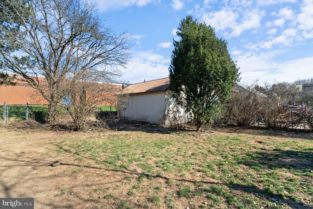 104 S 2ND STREET