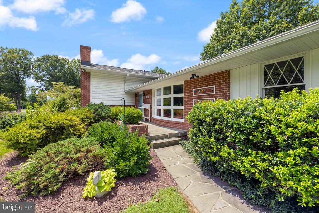 7718 RIDGE ROAD