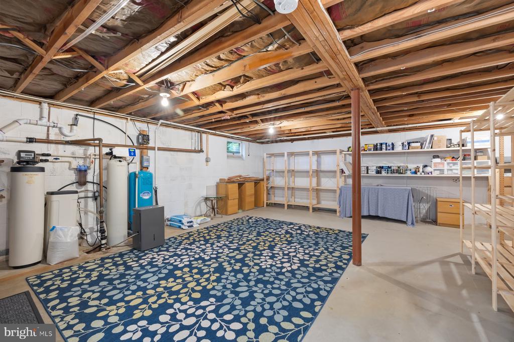 7718 RIDGE ROAD