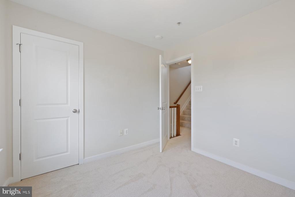 1418 LAUREL WOOD WAY 79