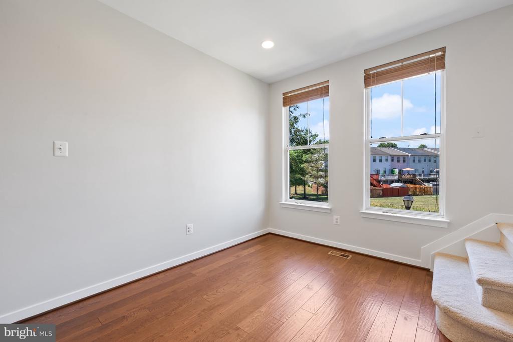 1418 LAUREL WOOD WAY 79