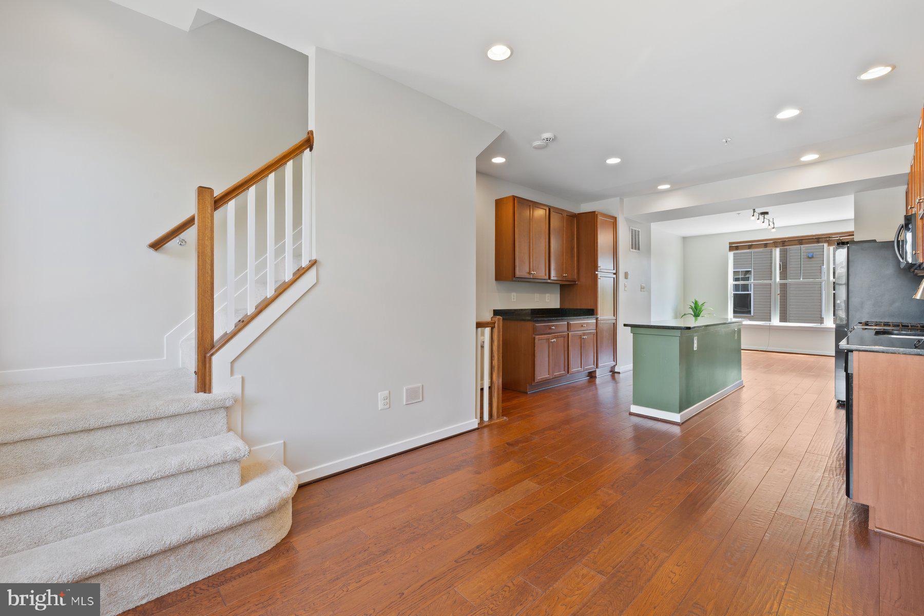1418 LAUREL WOOD WAY 79