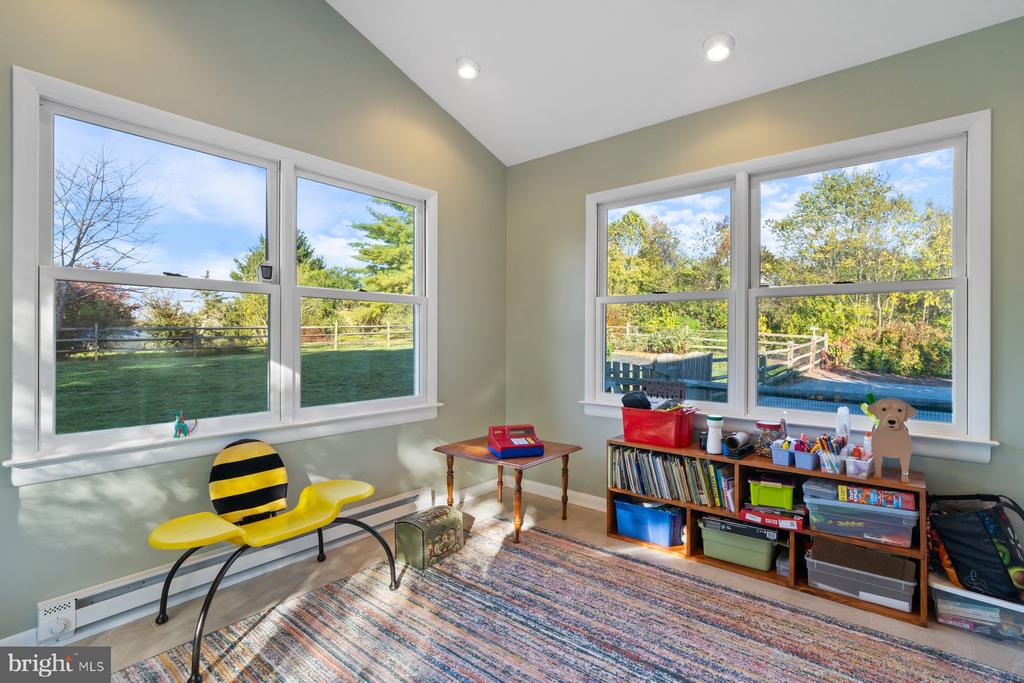 3298 SOLSTICE COURT