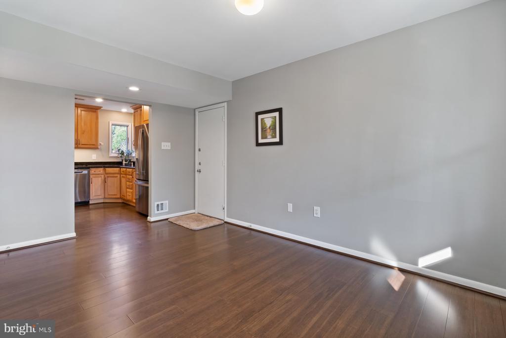 3298 SOLSTICE COURT