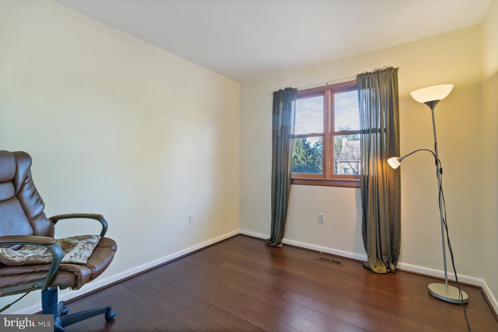 3298 SOLSTICE COURT