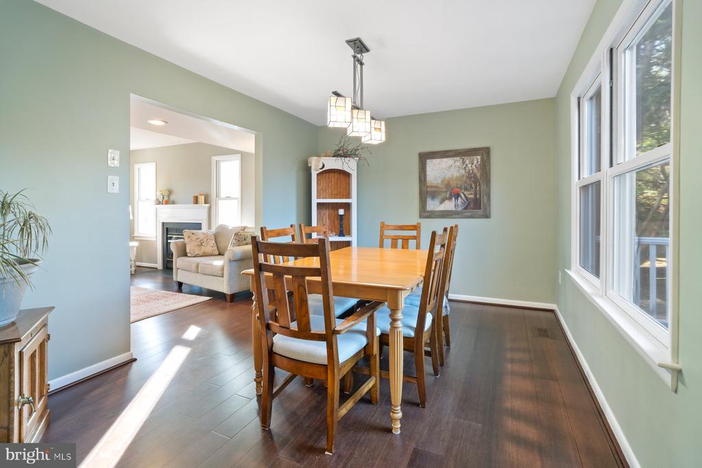 3298 SOLSTICE COURT
