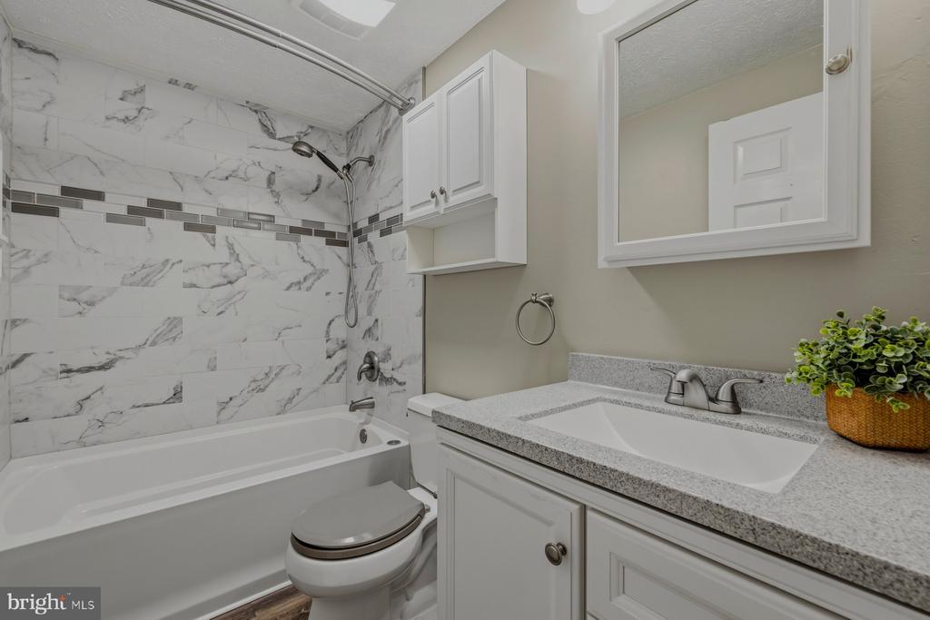 2713 JAY BIRD COURT
