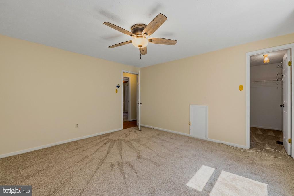 2713 JAY BIRD COURT