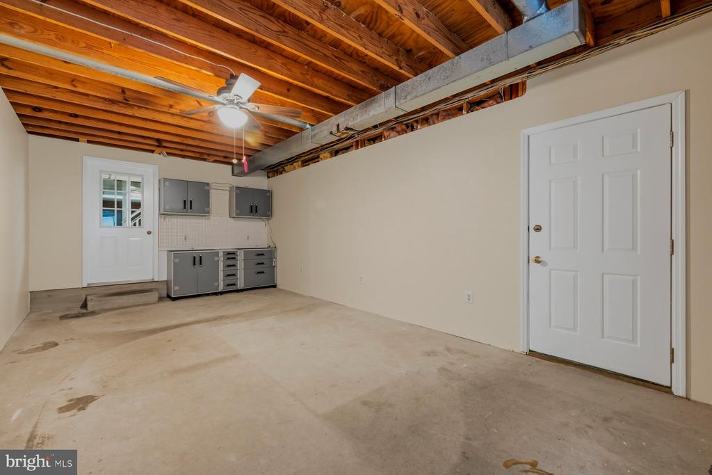 2713 JAY BIRD COURT