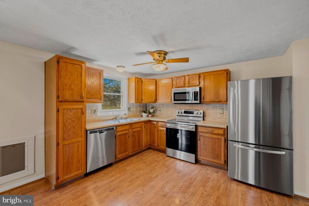 2713 JAY BIRD COURT