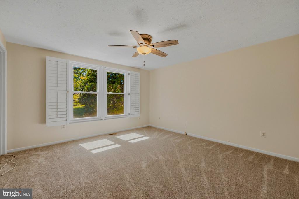 2713 JAY BIRD COURT