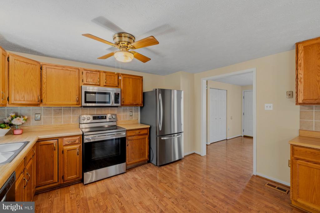 2713 JAY BIRD COURT