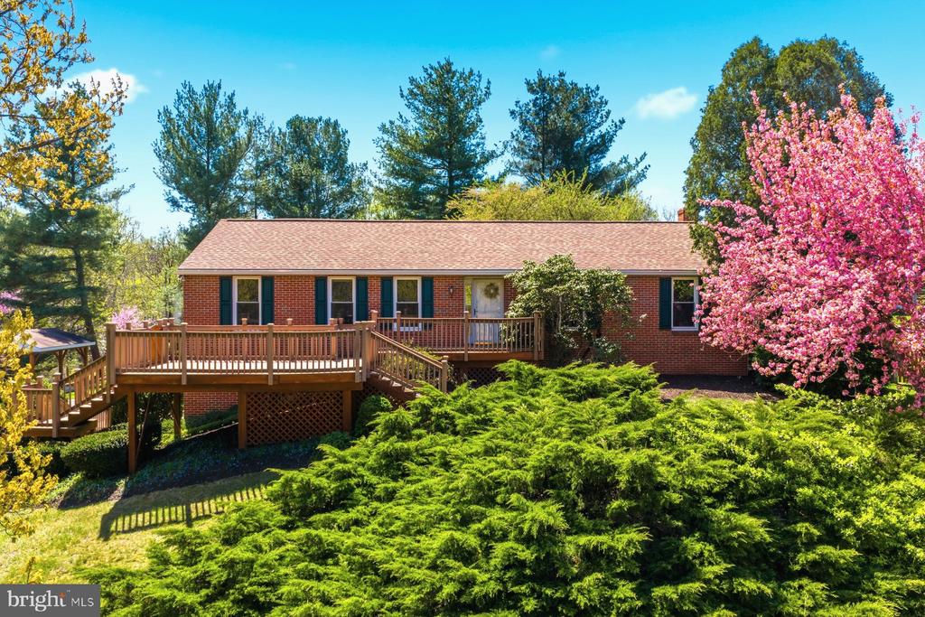 2713 JAY BIRD COURT