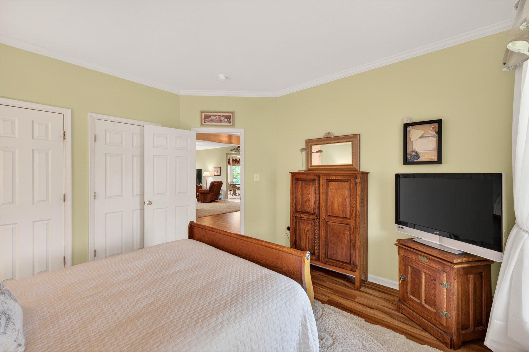 2622 INWOOD DRIVE