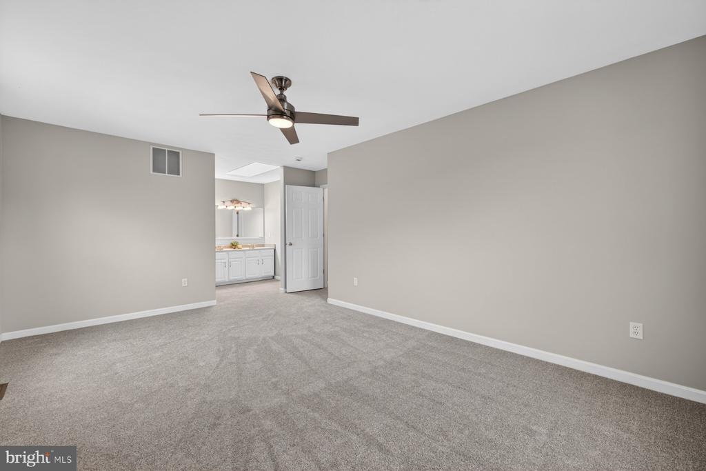 11132 WORCHESTER DRIVE
