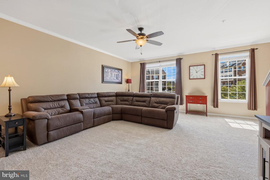 6393 BETTY LINTON LANE