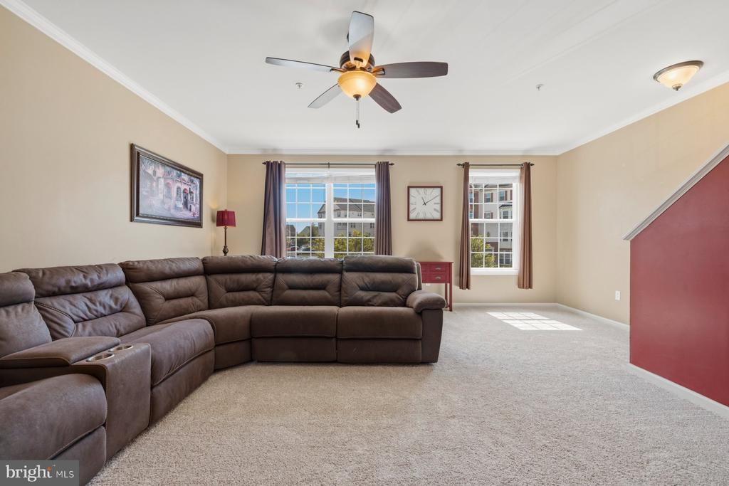 6393 BETTY LINTON LANE
