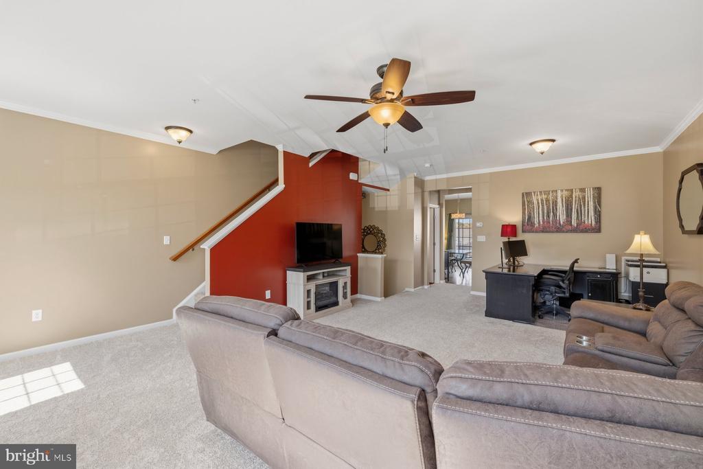 6393 BETTY LINTON LANE