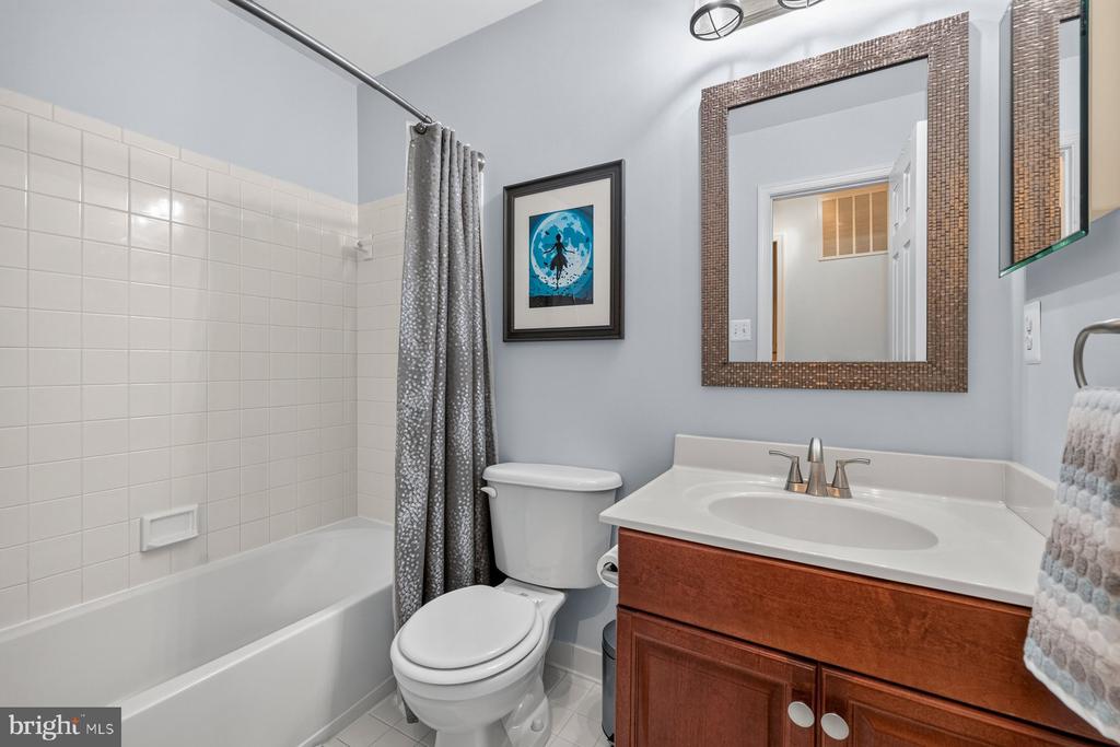 2414 RIPPLING BROOK ROAD