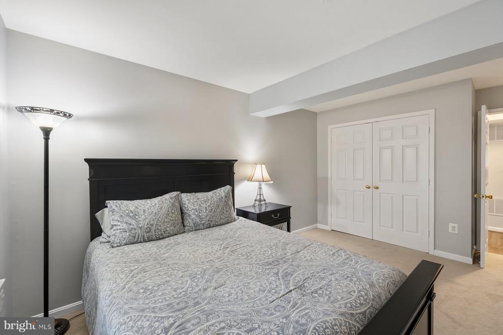 2414 RIPPLING BROOK ROAD