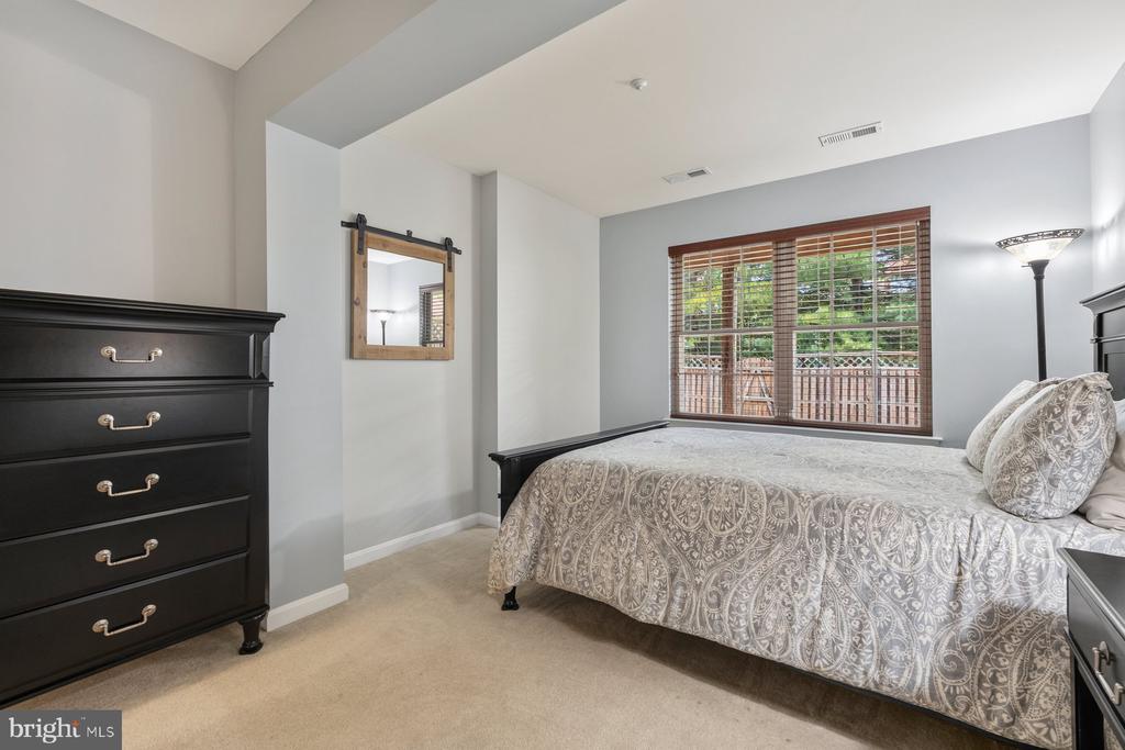 2414 RIPPLING BROOK ROAD