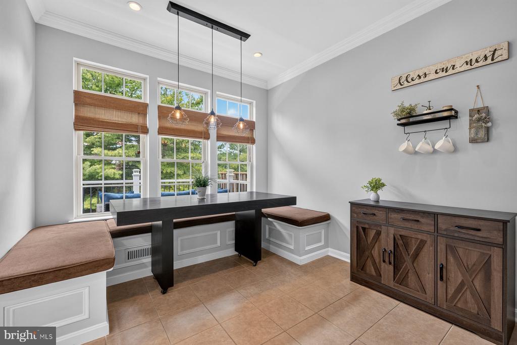 2414 RIPPLING BROOK ROAD