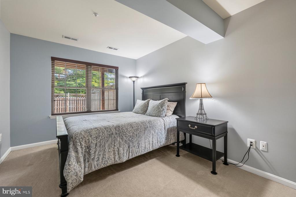 2414 RIPPLING BROOK ROAD