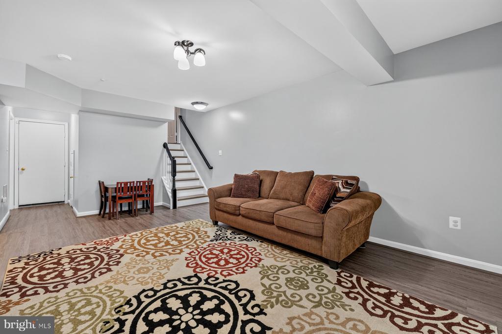 2414 RIPPLING BROOK ROAD