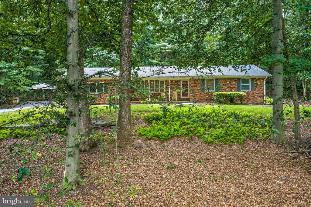 6406 WHITE OAK COURT