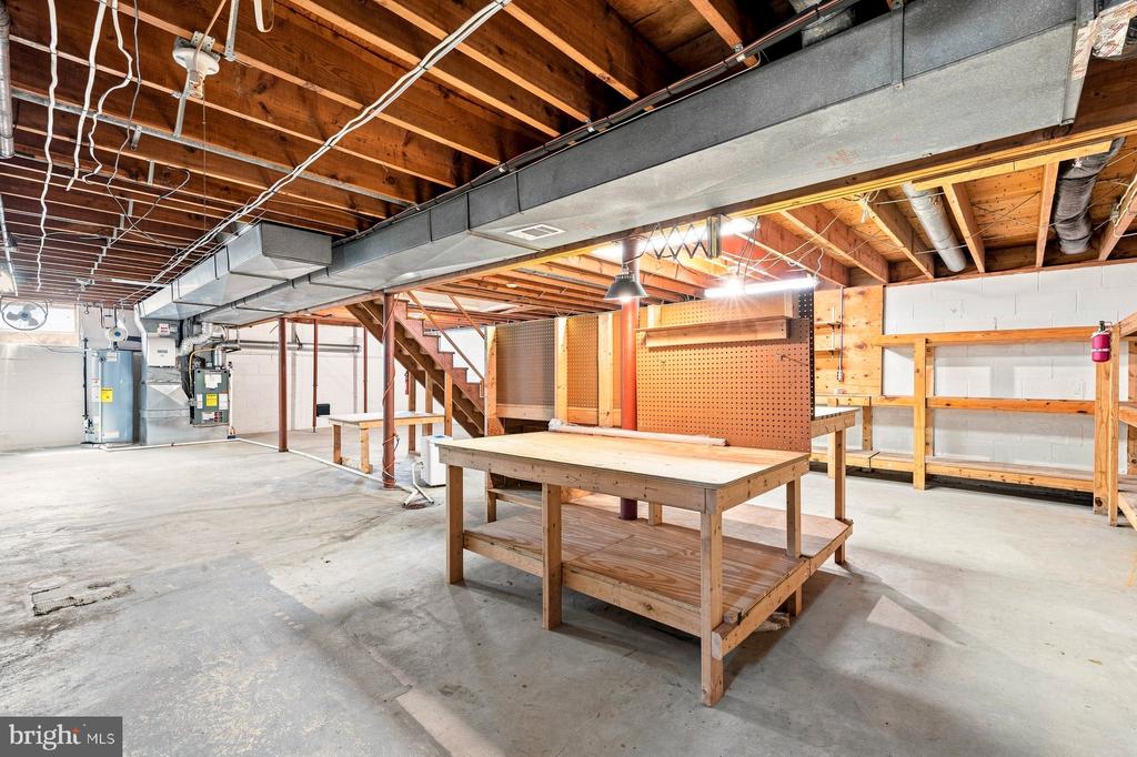 802 YOUNG PLACE