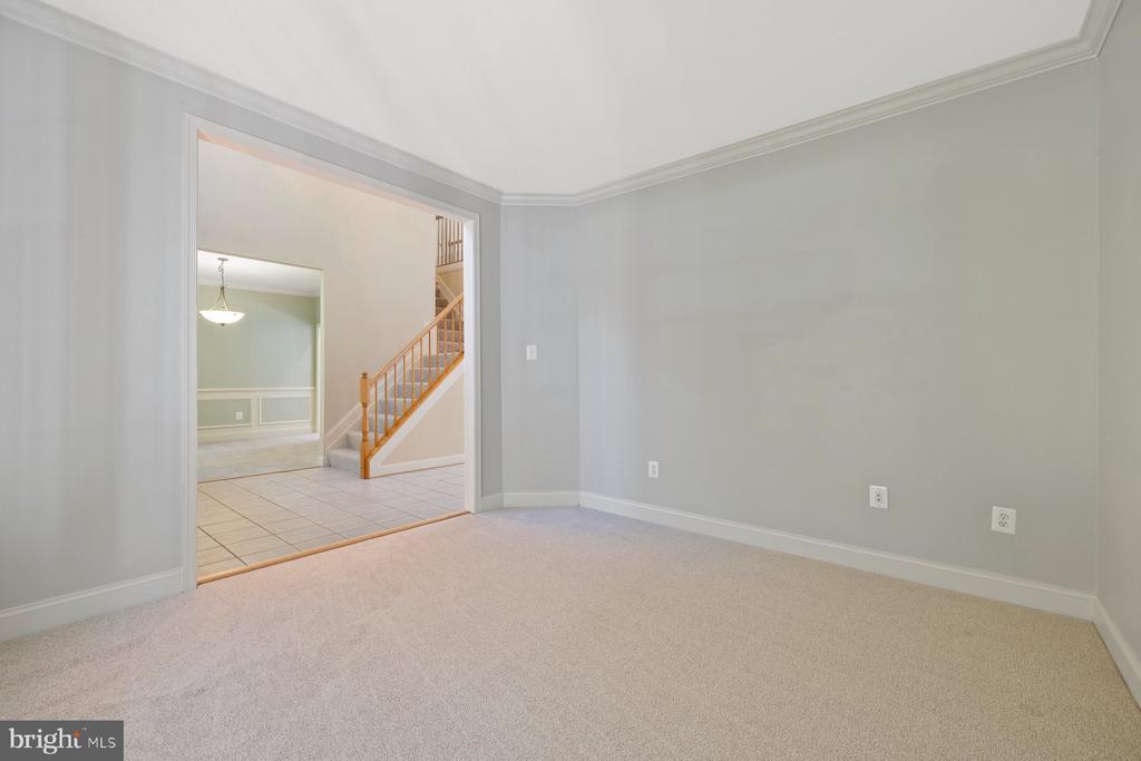 12307 HUNGERFORD MANOR COURT