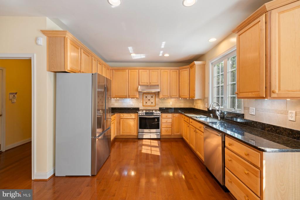 12307 HUNGERFORD MANOR COURT