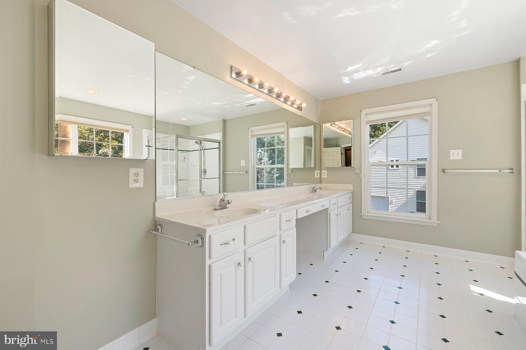 12307 HUNGERFORD MANOR COURT