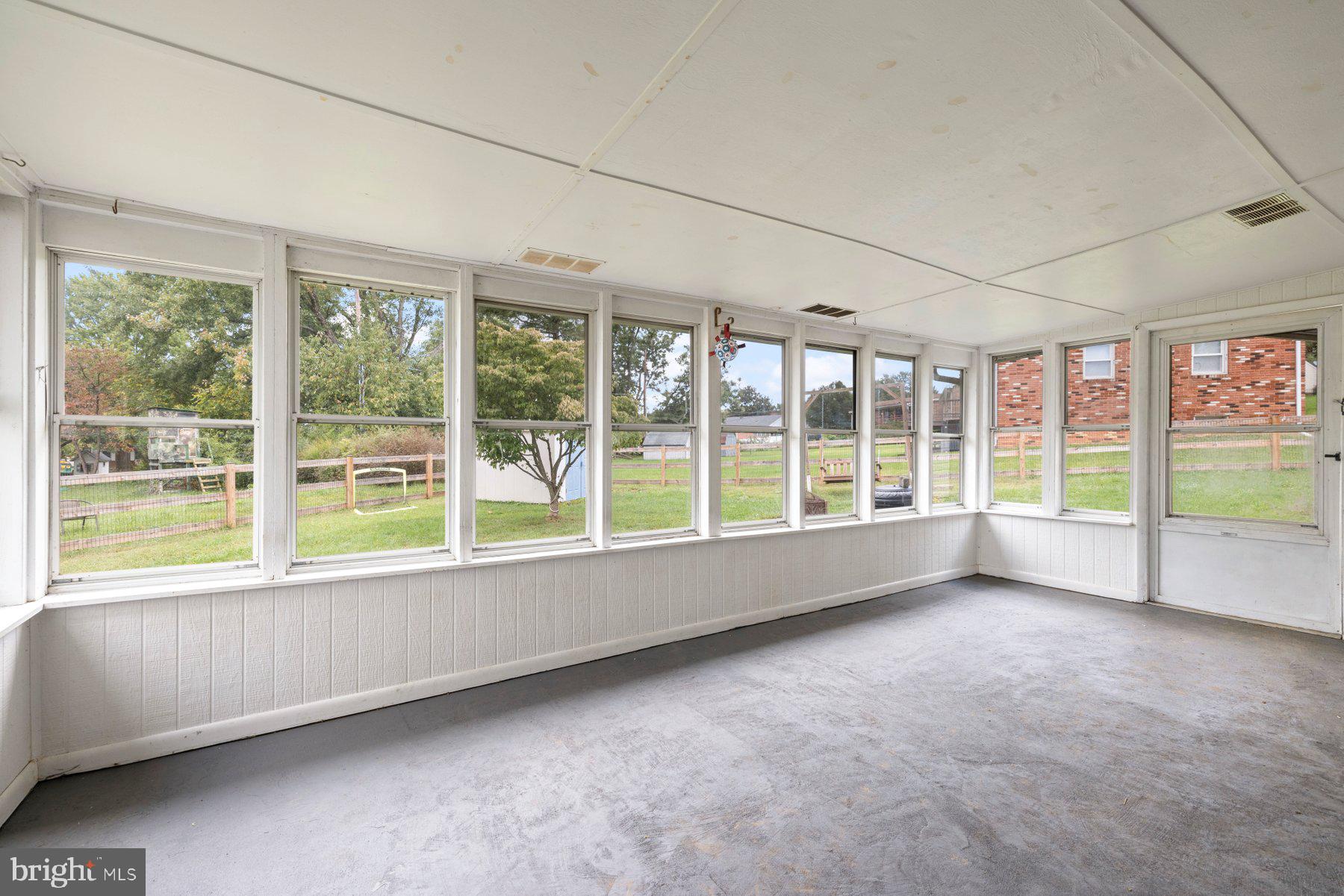 11900 BEAVERVALE ROAD