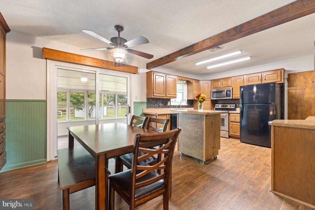 11900 BEAVERVALE ROAD