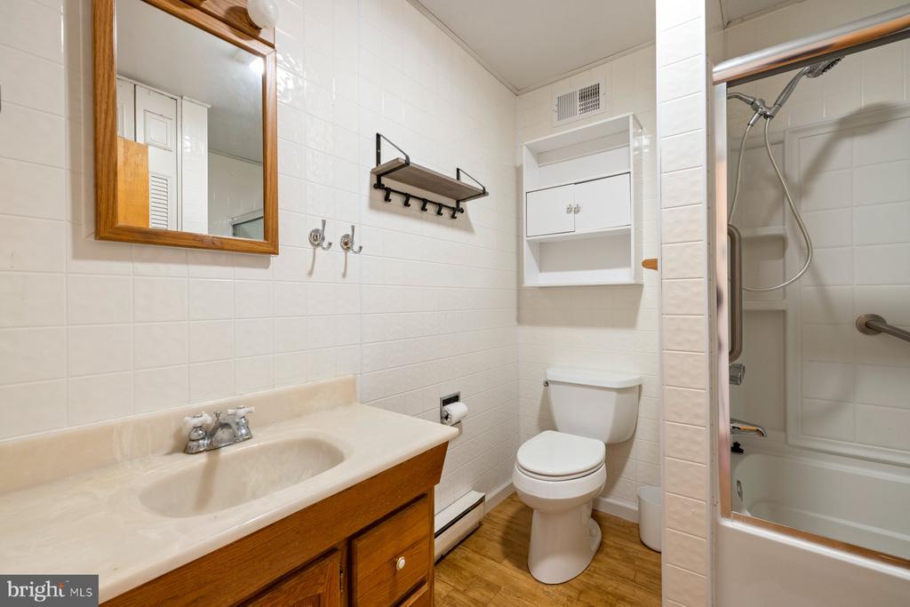 11900 BEAVERVALE ROAD